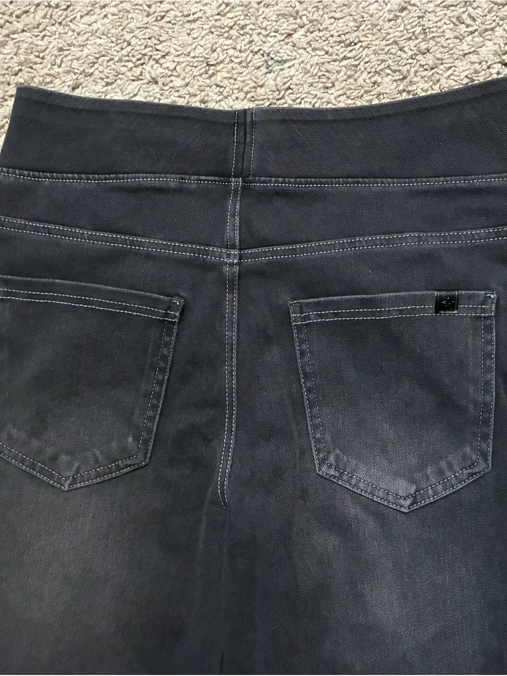 HALARA Black High-Rise Petite Pull-On Jeans - Picture 5 of 12